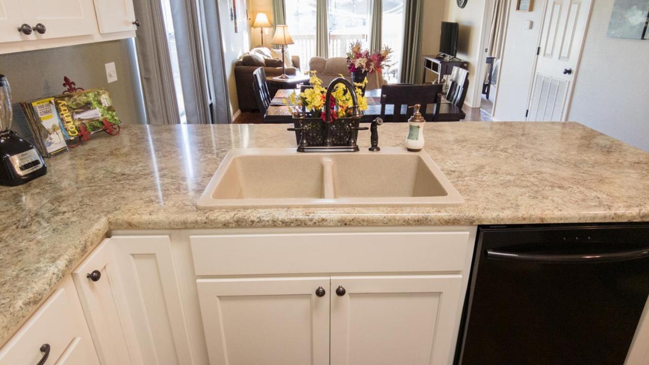 2Br Walk-In - Central Location - Free Tickets Included - Fc41-17 Branson Exterior foto