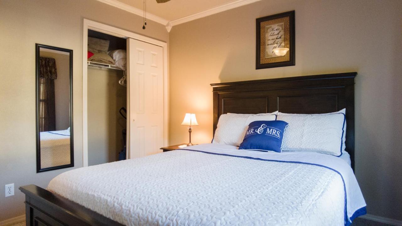 2Br Walk-In - Central Location - Free Tickets Included - Fc41-17 Branson Exterior foto