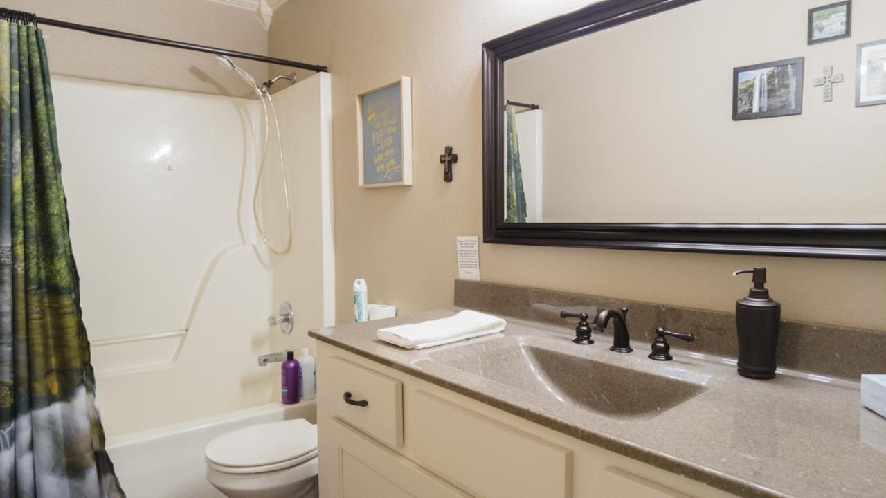2Br Walk-In - Central Location - Free Tickets Included - Fc41-17 Branson Exterior foto